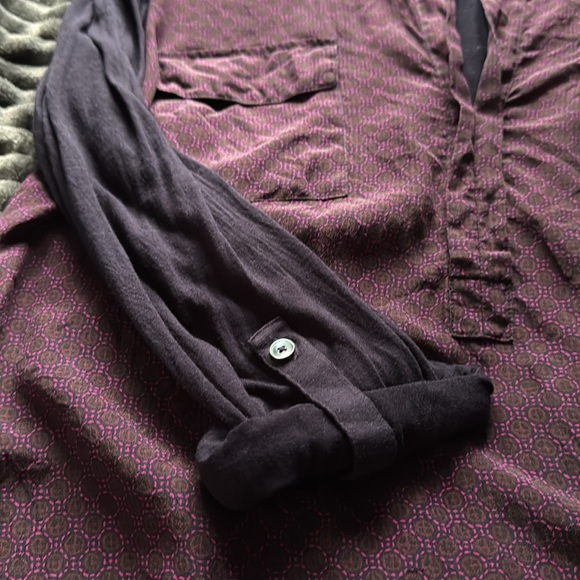 Aritzia Babaton Julien Blouse. Size Large. - Picture 4 of 6